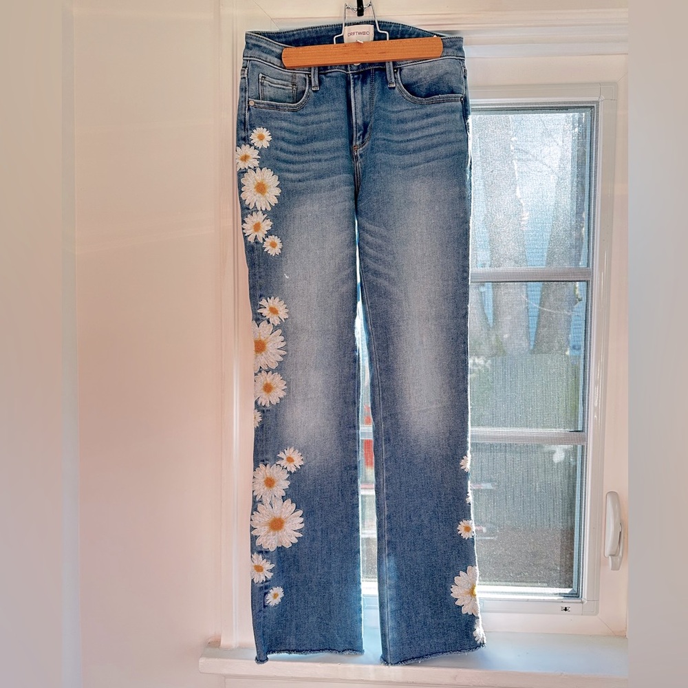 Driftwood Women's Boot Cut Jeans with Floral Embroidery